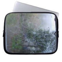 3 spiderwebs in den Tröpfchen EbG Computer Sleeve Schutzhüllen