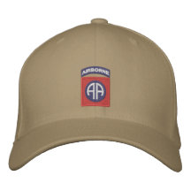 82. Im Flugzeug Hut Baseballcap