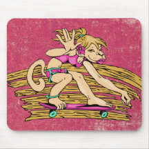 Affe-Mädchen-Skateboarding Gang Mousepads