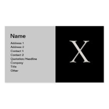 Angehobene silberne Visitenkarte des Buchstabe-"X"