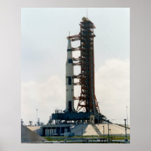 Apollo 10 auf der Abschussrampe Plakat