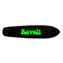 Aufruhr - Grün auf Schwarzem Skateboard Deck