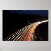 Auto beleuchtet dunklen Druck der Nachtstraßen-Lan poster
