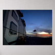 AV-8B Geländeläufer zugewiesen dem USS Bonhomme Ri Posterdrucke