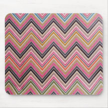 Aztekisches rosarotes grünes Zickzack Girly Muster Mousepads