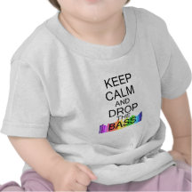 Behalten Sie Ruhe und lassen Sie den Baß fallen Tshirt
