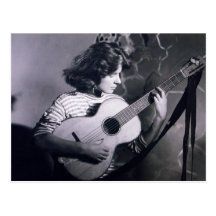Chris mit ihrem Gitarre *Gitane* Postkarte