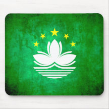 Colorful Contrast Macese Flag Mouse Pad