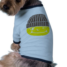 Cooler Smilie mit Mütze Hunde T Shirts