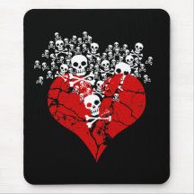 Defektes Herz mit den Schädeln Mousepad
