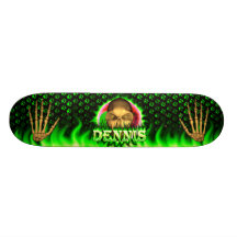 Dennis-Schädelgrünfeuer Skatersollie Skateboard. Personalisiertes Skatedeck
