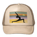 Der Hut der Strand-Yoga-Pose-Silhouette-Frauen Truckermütze