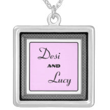 Desi und Lucy Selbst Gestaltete Halskette