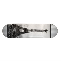 Eiffel-Turm in Paris Striped Vintages Skateboard Brett