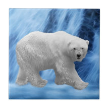 Ein Eisbär am gefrorenen Wasserfall Kachel