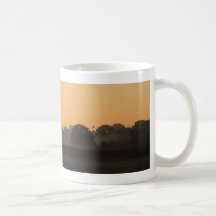 Ein schöner Herbst-Sonnenaufgang Tee Haferl