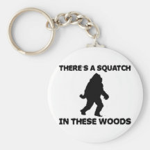 Es gibt ein Squatch in diesem Holz Schlüsselanhänger