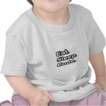Essen Sie. Schlaf. Code Tshirt