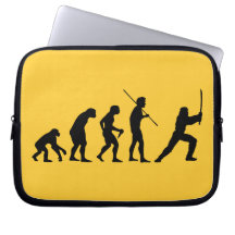 Evolution des Ninja - vom Mann zu Ninja Laptop Sleeve Schutzhüllen