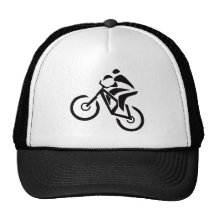 Fahrrad nahe Patagonia Trucker Cap