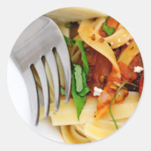 Fettuccini mit gebratener Tomate und Basilikum Runder Sticker
