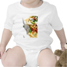 Fettuccini mit gebratener Tomate und Basilikum Tshirt