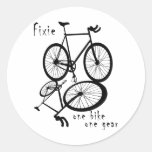 Fixie - ein Gang des Fahrrades eins Runde Aufkleber