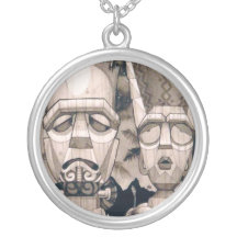 Frankentiki und Braut Halsketten
