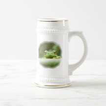 Frosch mustert Bier Stein Kaffeetassen