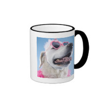 Geformte Klassen des Hundetragende Herzens und tu- Tasse