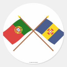 Gekreuzte Flaggen von Portugal und von Madeira Runder Sticker