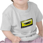 Gelber Aufkleber-Vintage Kassette Shirts