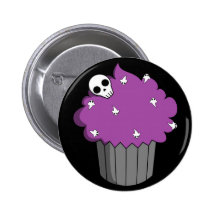 Gespenstischer kleiner Kuchen Button