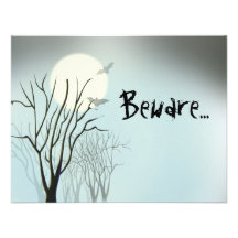 Gespenstischer Mond Halloweens Individuelle Ankündigungen
