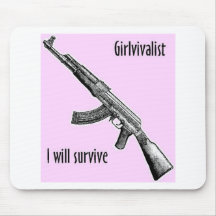 Girlivalist mit AK47 Mousepads