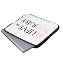 Glauben Sie an selbst - sind Sie Motivationszitat  Laptop Computer Schutzhüllen