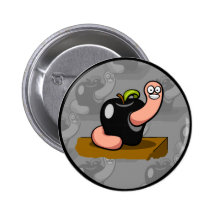 Glücklicher Wurm in schwarzem Apple Button