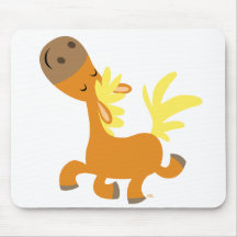 Glückliches Cartoon-Pony-T-Shirt Mauspad