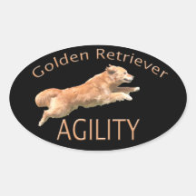 Goldener Retriever-Agility-Abziehbild Ovaler Aufkleber