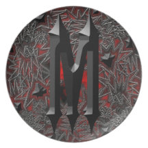 Goth "M " Flache Teller