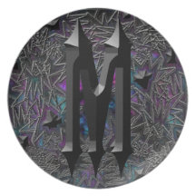 Goth "M " Flache Teller