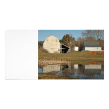 Graue Scheune - Reflexionen der Ruhe Foto Grußkarte
