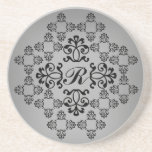 Grauer und schwarzer Damast-mit Monogramm Unterset