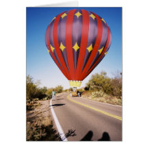 Heißluft-Ballon auf Fahrbahn Grußkarten