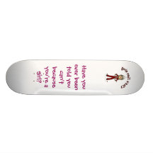 Helles Mädchen in der roten Blaskapelle-Uniform Individuelle Skatedecks