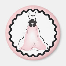 Hochzeits-Kleid mit rosa Magneten