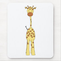 Hohe niedliche Giraffe. Cartoon-Tier Mauspads