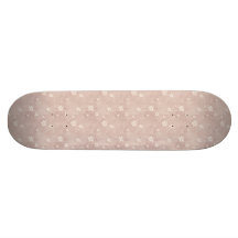 Hübsche rosa u. weiße Grungy Blumen mit Herzen Skateboarddeck