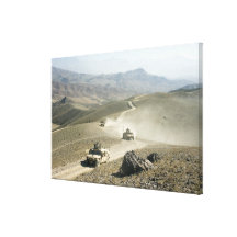 Humvees schroffe Gebirgsquerstraßen Gespannte Galerie Drucke