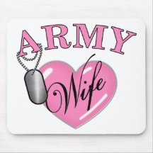 Hundeplakette des Armee-Ehefrau-Herz-N Mousepad